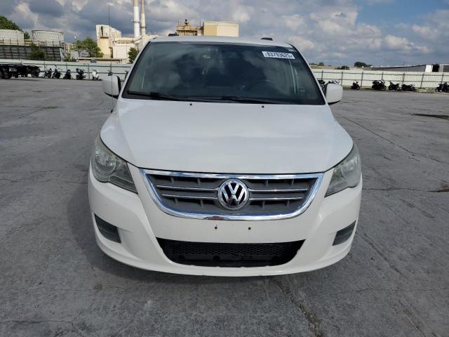 2V4RW3DG9BR668392 - 2011 VOLKSWAGEN ROUTAN SE Սպիտակ լուսանկար 5
