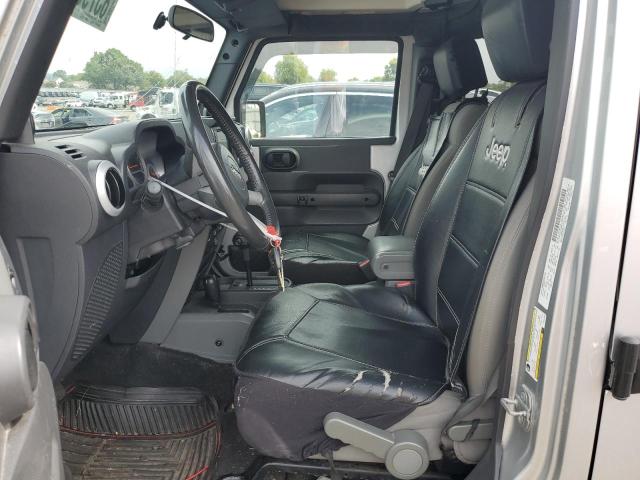 1J4GA59169L727279 - 2009 JEEP WRANGLER U SAHARA Gümüş foto 7