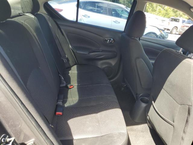 3N1CN7AP3HL818925 - 2017 NISSAN VERSA S 灰色 照片 10