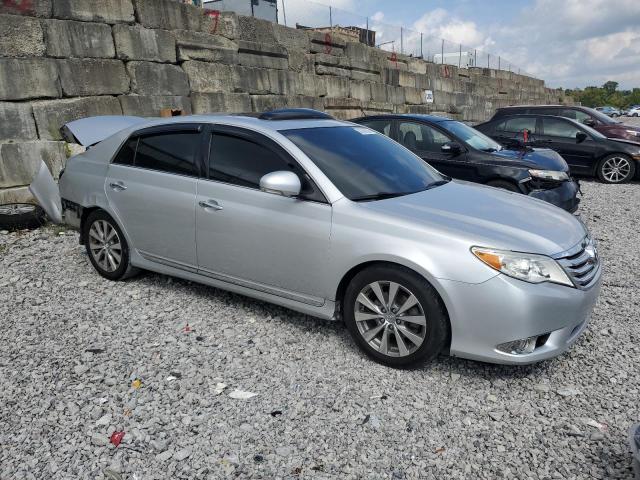 4T1BK3DB8BU413923 - 2011 TOYOTA AVALON BASE Gümüş fotoğraf 4