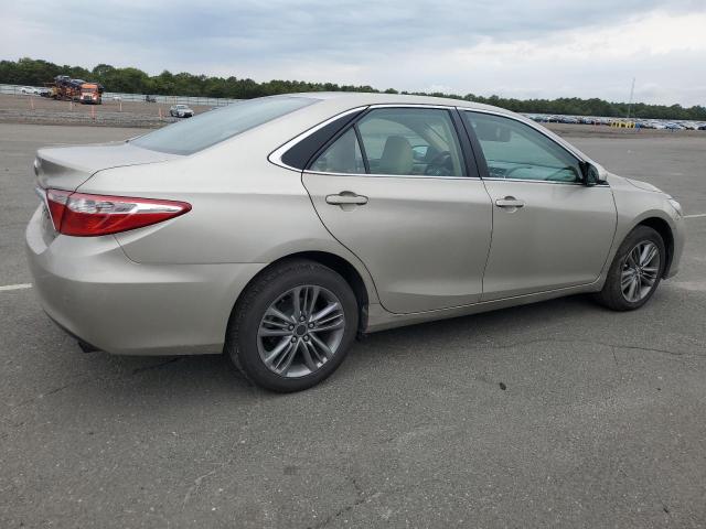 4T1BF1FK0HU767689 - 2017 TOYOTA CAMRY LE Արծաթագույն լուսանկար 3