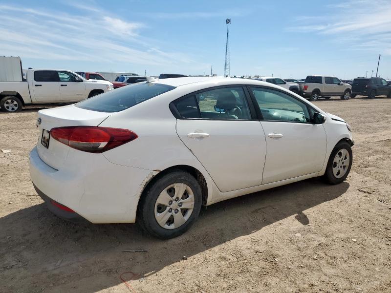 3KPFK4A76JE271435 - 2018 KIA FORTE LX Weiß Foto 3