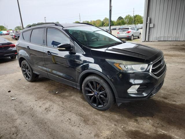 1FMCU9J91HUA71047 - 2017 FORD ESCAPE TITANIUM 黑色 照片 4