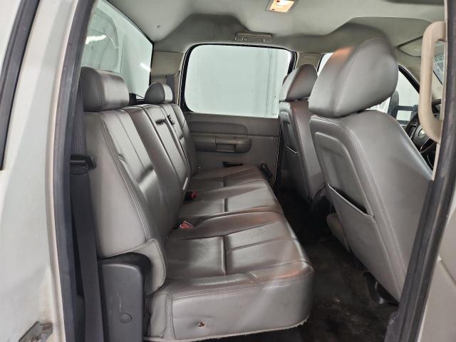 1GB1KVC87DF160753 - 2013 CHEVROLET SILVERADO K2500 HEAVY DUTY WHITE photo 10