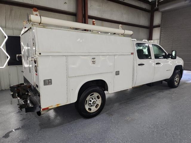 1GB1KVC87DF160753 - 2013 CHEVROLET SILVERADO K2500 HEAVY DUTY WHITE photo 3