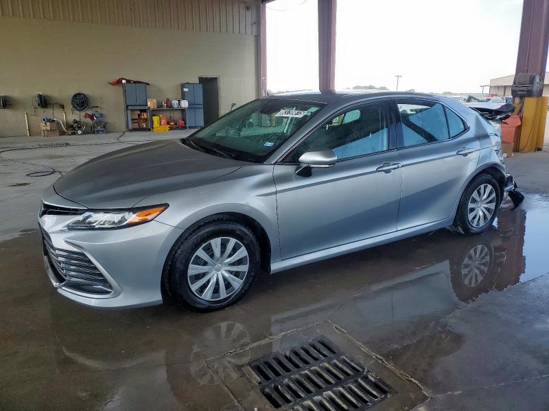 2022 TOYOTA CAMRY LE, 