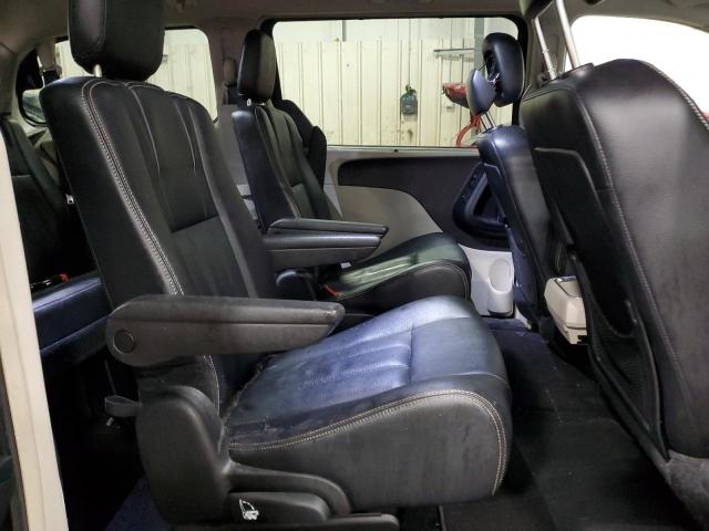 2C4RC1CG1FR742645 - 2015 CHRYSLER TOWN & COU TOURING L BLACK photo 11