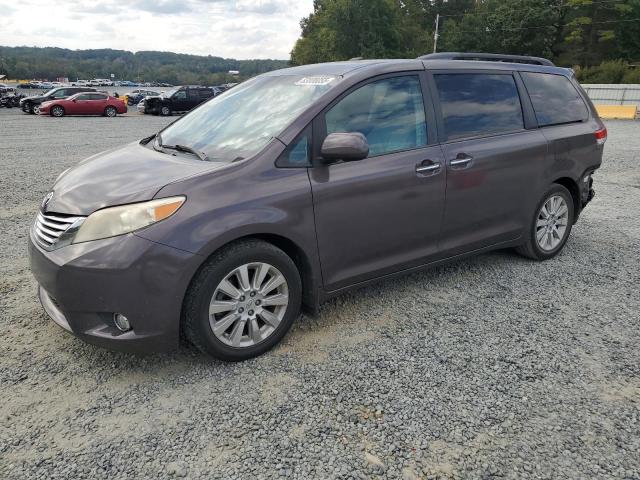 2011 TOYOTA SIENNA XLE, 