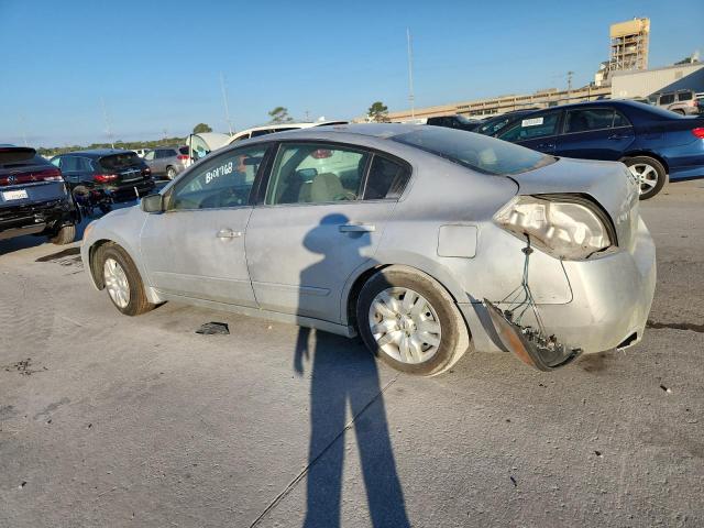 1N4AL2AP4BN472443 - 2011 NISSAN ALTIMA BASE SILVER photo 2