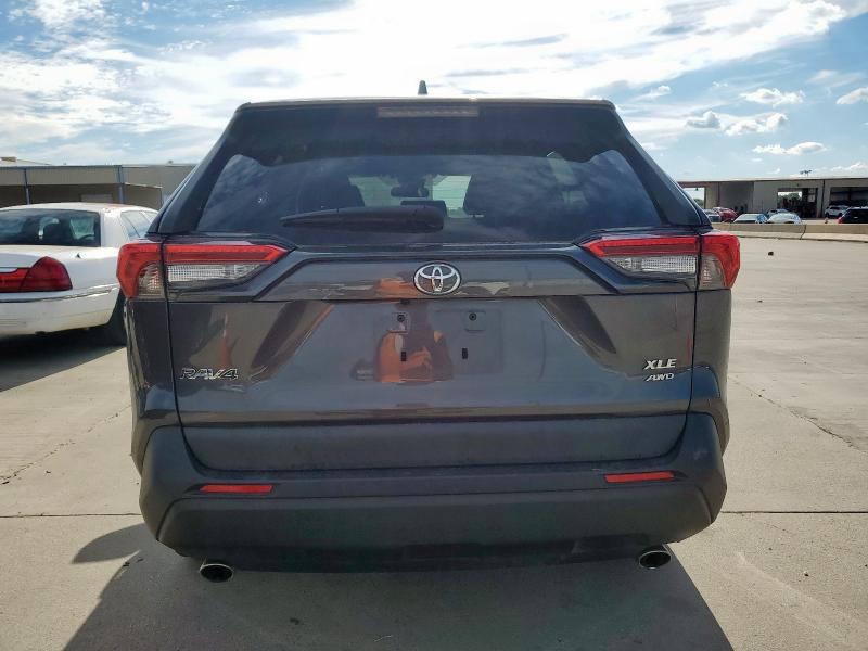 2T3P1RFV5LW085677 - 2020 TOYOTA RAV4 XLE 石墨色 照片 6