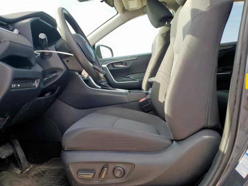 2T3P1RFV5LW085677 - 2020 TOYOTA RAV4 XLE 石墨色 照片 7