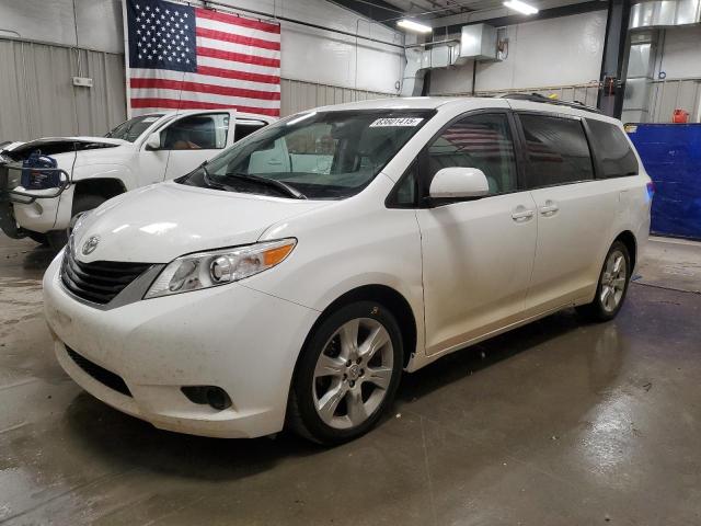 2011 TOYOTA SIENNA LE, 