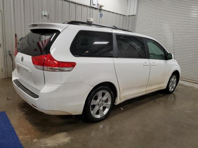 5TDJK3DC4BS006341 - 2011 TOYOTA SIENNA LE WHITE photo 3