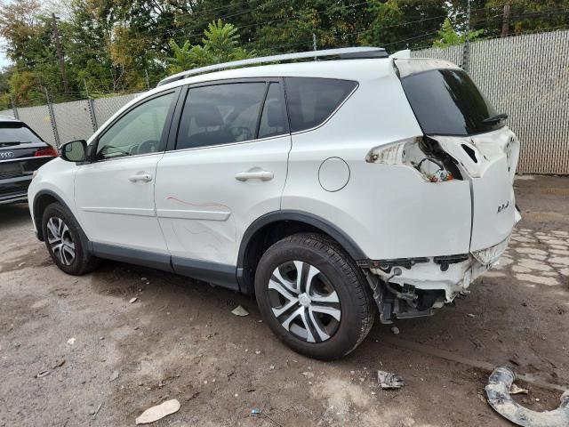 JTMBFREV2JJ727183 - 2018 TOYOTA RAV4 LE თეთრი ფოტო 2