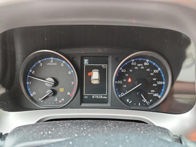 JTMBFREV2JJ727183 - 2018 TOYOTA RAV4 LE თეთრი ფოტო 9