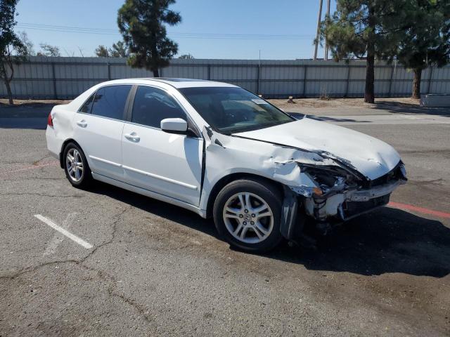 1HGCM56876A002649 - 2006 HONDA ACCORD EX WHITE photo 4
