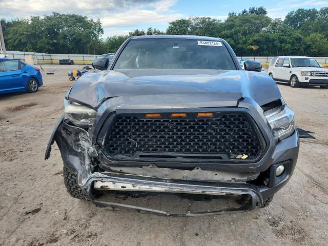 5TFAZ5CN5HX051799 - 2017 TOYOTA TACOMA DOUBLE CAB GRAY photo 5
