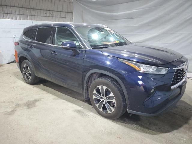 5TDGZRBH9LS018736 - 2020 TOYOTA HIGHLANDER XLE BLUE photo 4