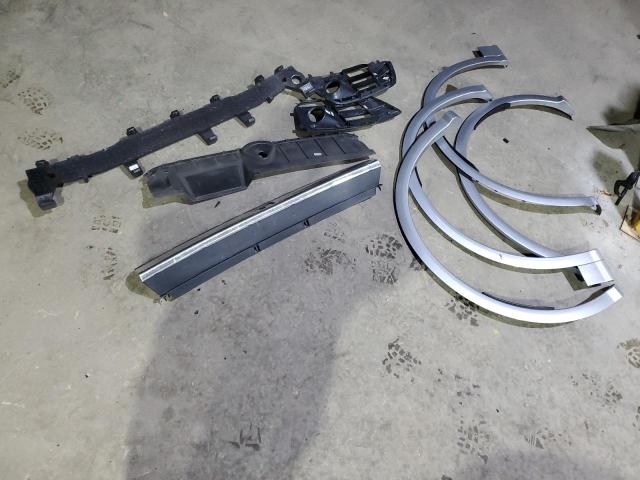 WA1C4AFYXJ2103088 - 2018 AUDI SQ5 PRESTIGE 银色 照片 13