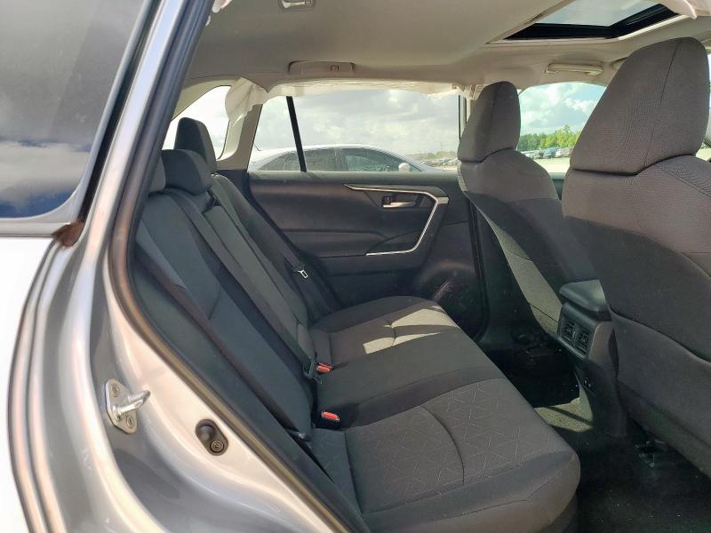 2T3RWRFV0KW006120 - 2019 TOYOTA RAV4 XLE 灰色 照片 11