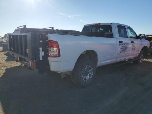 3C6UR5HL1NG325740 - 2022 RAM 2500 TRADESMAN WHITE photo 3
