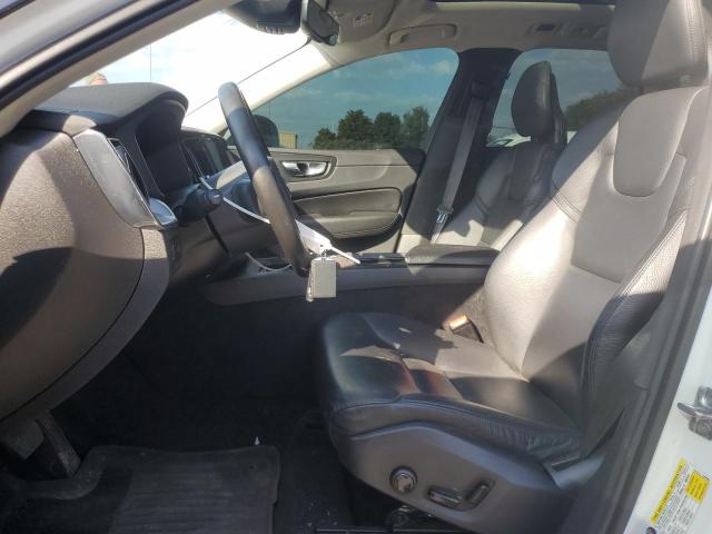 LYV102RK3JB117824 - 2018 VOLVO XC60 T5 Beyaz fotoğraf 7