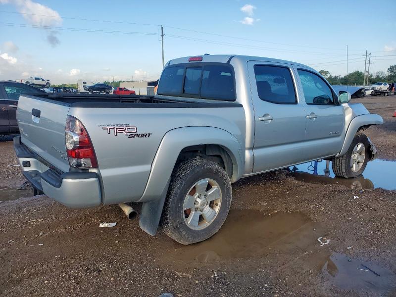 5TFJU4GN5BX003908 - 2011 TOYOTA TACOMA DOUBLE CAB PRERUNNER SILVER photo 3
