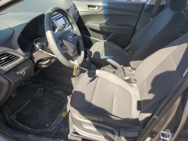 3KPC24A3XJE034186 - 2018 HYUNDAI ACCENT SE Сұр фото 7