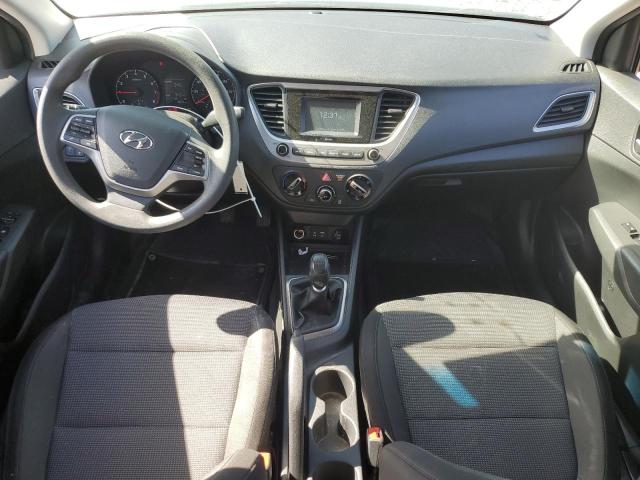 3KPC24A3XJE034186 - 2018 HYUNDAI ACCENT SE Сұр фото 8