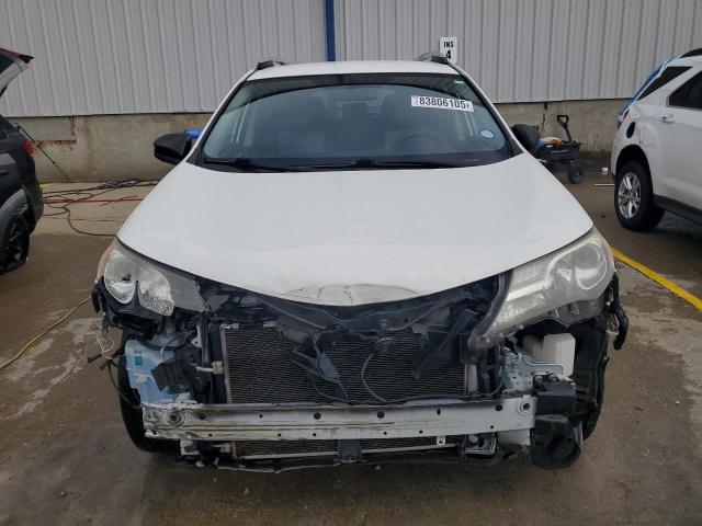 JTMBFREV3FJ035912 - 2015 TOYOTA RAV4 LE WHITE photo 5