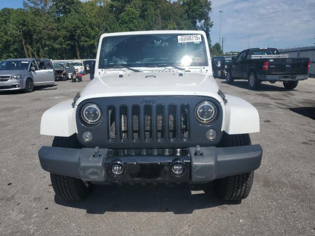 1C4HJWEG8EL271998 - 2014 JEEP WRANGLER U SAHARA WHITE photo 5