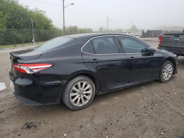 4T1B11HK4JU513730 - 2018 TOYOTA CAMRY L BLACK photo 3