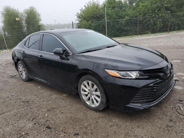 4T1B11HK4JU513730 - 2018 TOYOTA CAMRY L BLACK photo 4