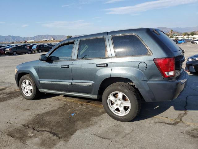 1J8GR48K17C682812 - 2007 JEEP GRAND CHER LAREDO GRAY photo 2