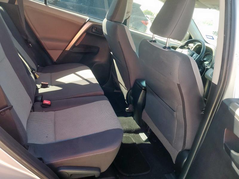 JTMWFREV8D5011161 - 2013 TOYOTA RAV4 XLE 银色 照片 11