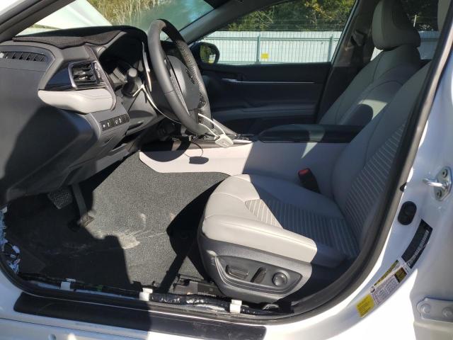 4T1G31AK4PU615855 - 2023 TOYOTA CAMRY SE NIGHT SHADE WHITE photo 7