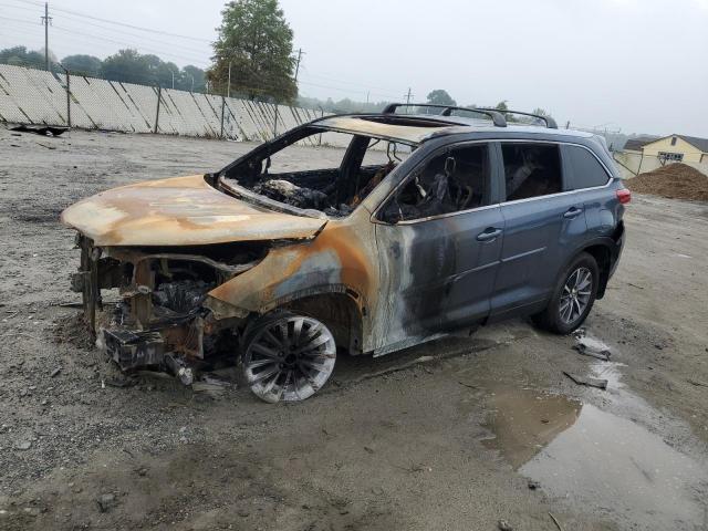 2019 TOYOTA HIGHLANDER SE, 