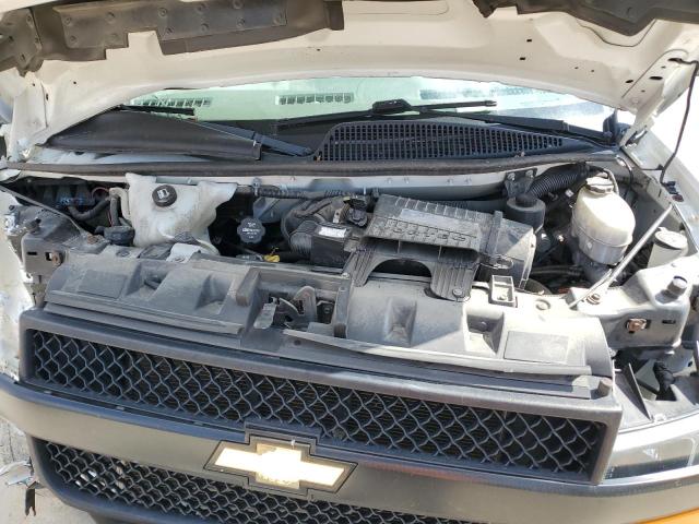 1GCWGAFG9J1339867 - 2018 CHEVROLET EXPRESS G2500 白色 照片 12