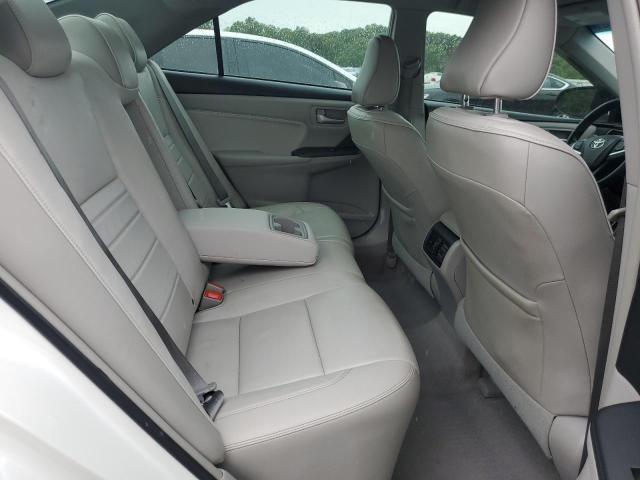 4T1BF1FK6GU581394 - 2016 TOYOTA CAMRY LE 白色 照片 18