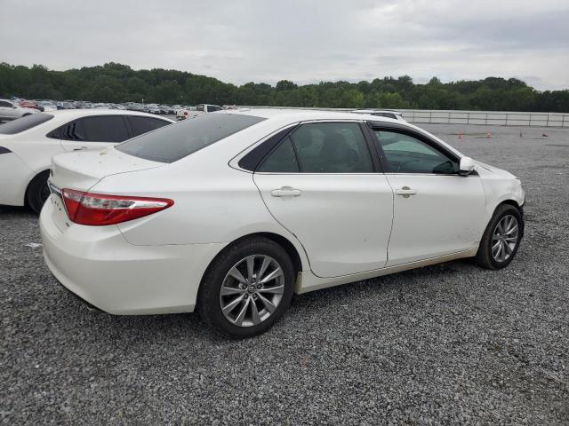 4T1BF1FK6GU581394 - 2016 TOYOTA CAMRY LE 白色 照片 6