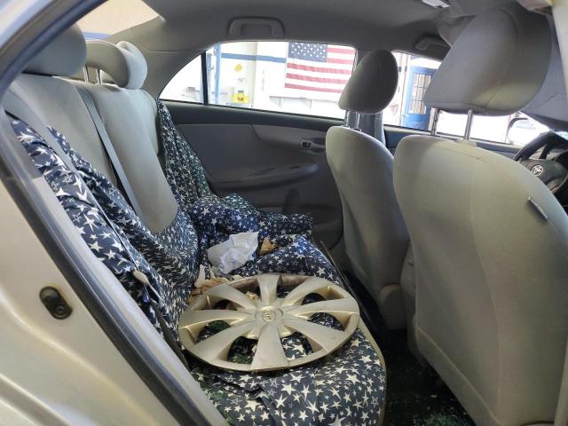 2T1BU4EE7DC091773 - 2013 TOYOTA COROLLA BASE SILVER photo 10