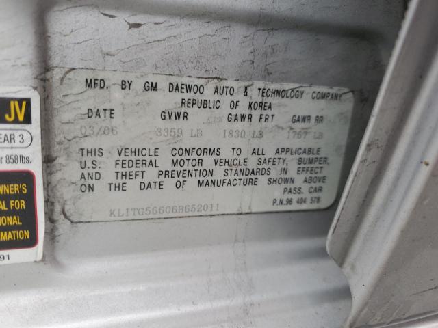 KL1TG56606B652011 - 2006 CHEVROLET AVEO LT Күміс фото 12