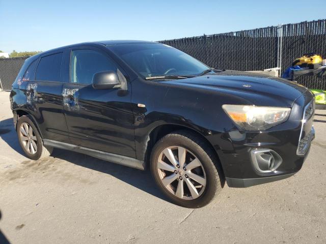 4A4AP3AU9DE023832 - 2013 MITSUBISHI OUTLANDER ES 黑色 照片 4