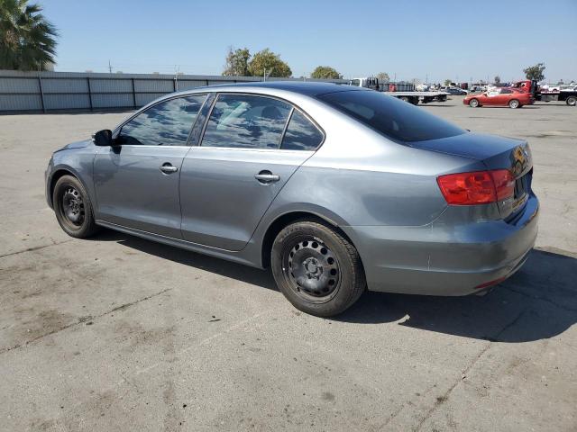 3VWDX7AJ3DM402589 - 2013 VOLKSWAGEN JETTA SE GRAY photo 2
