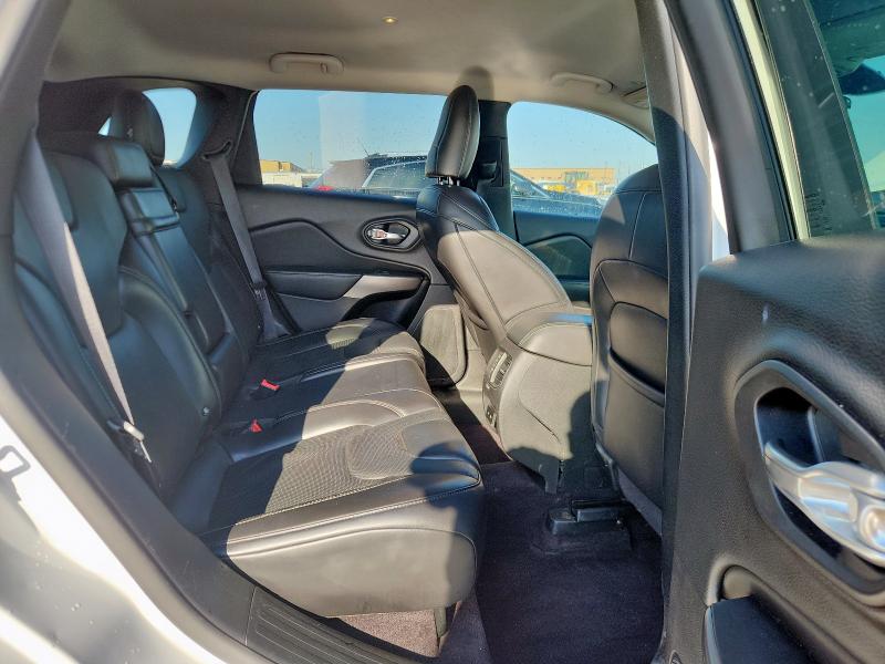 1C4PJLDB1KD123259 - 2019 JEEP CHEROKEE LIMITED WHITE photo 11