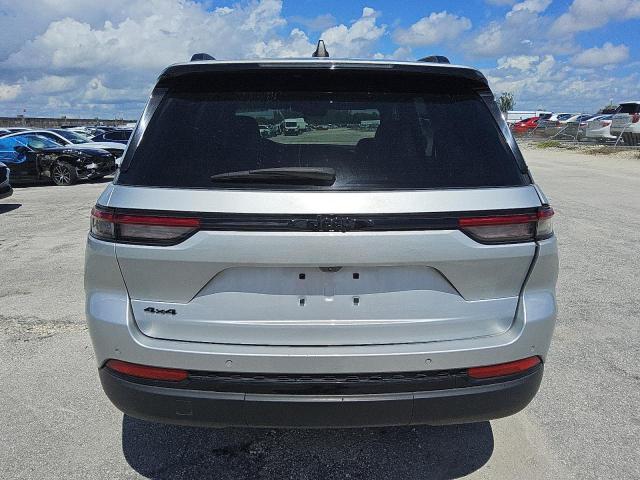 1C4RJHAG4R8520036 - 2024 JEEP GRAND CHEROKEE LAREDO فضي صورة 6