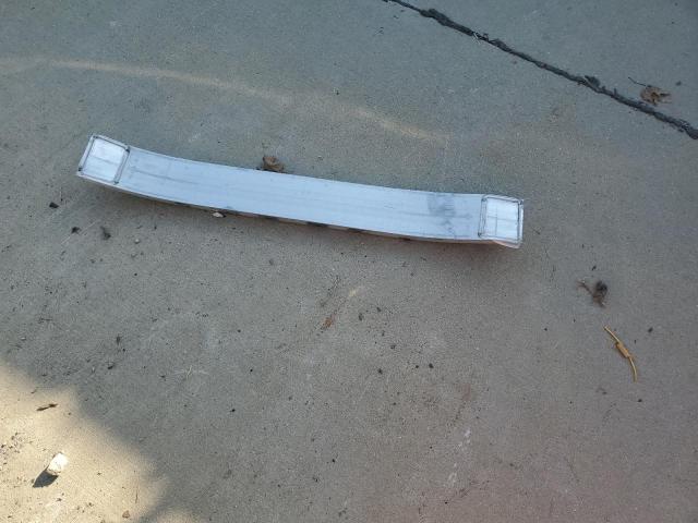 3C4NJDBB9JT307115 - 2018 JEEP COMPASS LATITUDE თეთრი ფოტო 12