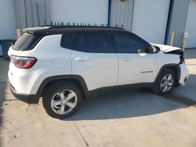 3C4NJDBB9JT307115 - 2018 JEEP COMPASS LATITUDE თეთრი ფოტო 3