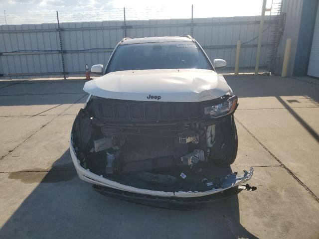 3C4NJDBB9JT307115 - 2018 JEEP COMPASS LATITUDE თეთრი ფოტო 5