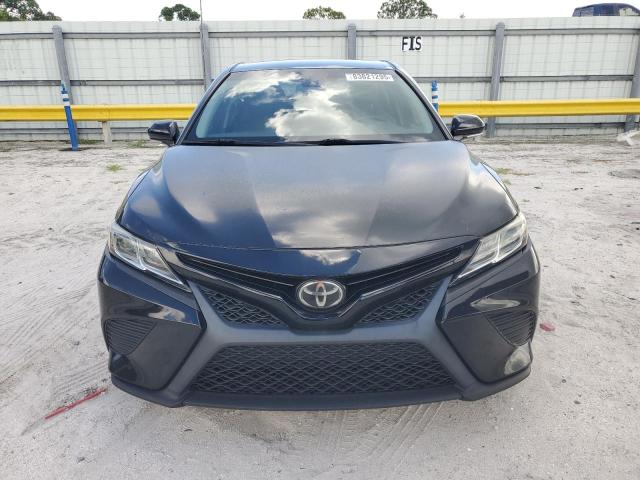 4T1B11HK3JU558495 - 2018 TOYOTA CAMRY L 黑色 照片 5